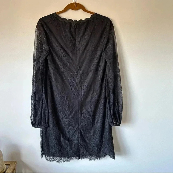 Trina Turk | TIPSY LACE DRESS - Picture 10 of 12